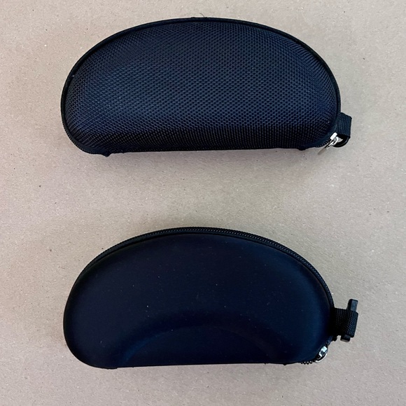 Sunglasses Case, Zipper Eyeglasses Case with Belt Clip - Picture 2 of 2